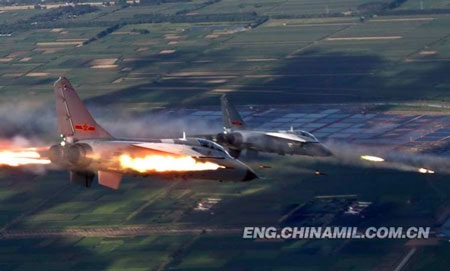 Chiến đấu cơ Trung Quốc diễn tập khai hỏa trên biển - 9 Chiến đấu cơ Trung Quốc tập bắn đạn thật trên biển
