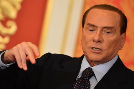 Cựu Thủ tướng Berlusconi dọa hạ bệ chính phủ Italia - 1 Cựu Thủ tướng Berlusconi dọa hạ bệ chính phủ Italia