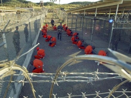 Wikileaks công bố hơn 100 tài liệu mật của Mỹ - 1 Tù nhân tại nhà tù Guantanamo