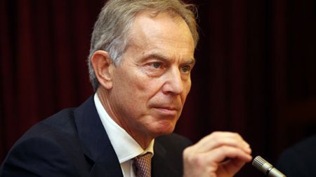 Tony Blair “truyền” kinh nghiệm cho SV ngoại giao Hà Nội - 7 Cựu Thủ tướng Anh Tony Blair là một chính trị gia thân thiện