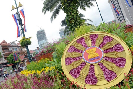 ASEAN có cần xem xét lại nguyên tắc đồng thuận? - 1 Truyền thông