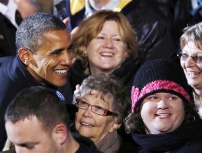 Cử tri Mỹ đi bầu tổng thống giữa lo ngại tranh chấp pháp lý - 4 Cả Obama và Romney đều nỗ lực vận động tranh cử tới phút cuối cùng.