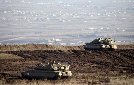 Israel nã pháo Syria sau khi xe quân sự trúng đạn trên - 1 Xe tăng Israel trên cao nguyên Golan.