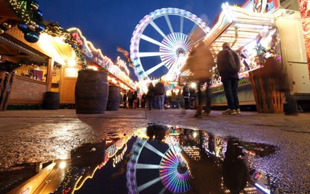 Thăm hội chợ Giáng sinh đẹp nhất và lâu đời nhất thế giới