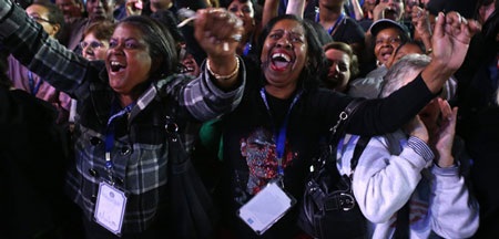 Người ủng hộ Obama vỡ òa trong niềm vui chiến thắng.