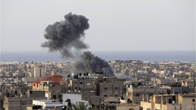 Israel phá hủy xưởng sản xuất máy bay do thám ở Gaza - 1 Israel tuyên bố sẽ tăng cường tấn công Gaza.