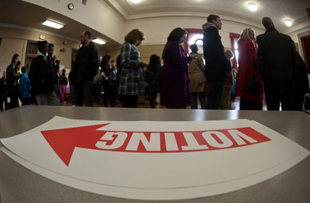 Những hình ảnh xếp hàng tại điểm bỏ phiếu ở Washington DC.