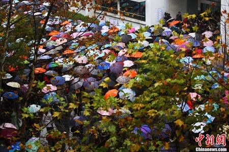 1,2 triệu sỹ tử Trung Quốc chen chân thi công chức