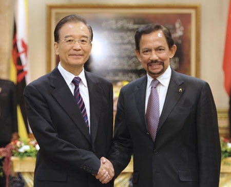 Brunei và vấn đề Biển Đông trên ghế “nóng” Chủ tịch ASEAN - 4 Kinh tế Brunei phụ thuộc rất lớn vào dầu mỏ