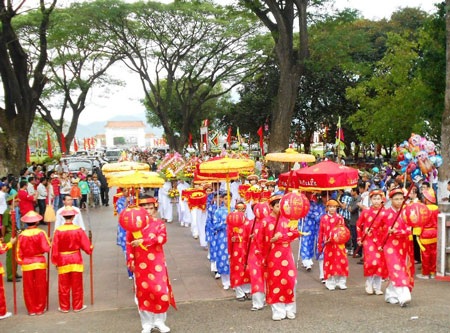 Kỷ niệm 224 chiến thắng Ngọc Hồi - Đống Đa - 3 Nghi thức dâng lễ vật tại Điện thờ Tây Sơn – Tam Kiệt