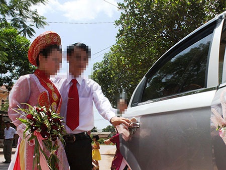Cho thuê chú rể - 2 Một đám cưới có thuê chú rể ở tỉnh Quảng Trị. (Ảnh do Trung tâm Dịch vụ L.P tại Quảng Trị cung cấp)
