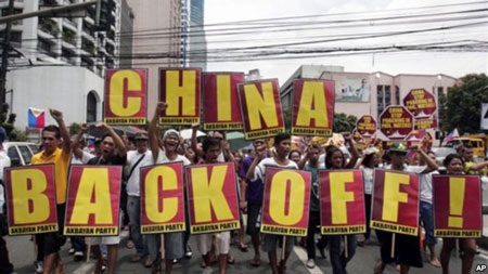 Biển Đông: Trung Quốc có thể “mặc cả ngầm” với Philippines? - 1 Trung Quốc có thể “mặc cả ngầm” với Philippines về lãnh hải?