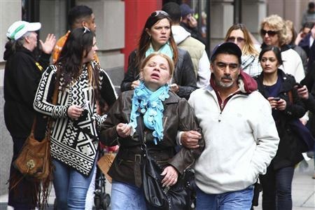 Người bị thương được điều trị ngay tại hiện trường.