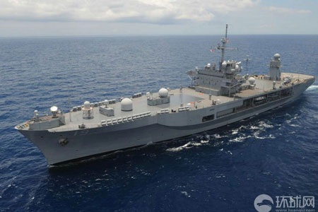 Siêu hạm chỉ huy của Mỹ diễu qua Biển Đông - 2 USS Blue Ridge là mẫu hạm chỉ huy, thuộc Hạm đội 7 hải quân Mỹ.