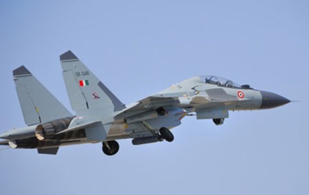 Mỹ nhận xét: “Không cường quốc nào mua vũ khí Trung Quốc” - 2 Su-30MKI của Ấn Độ hiện đại hơn nhiều so với J-10 và J-11 của Trung Quốc