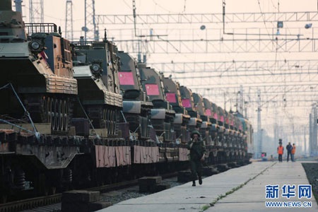 Trung Quốc phô diễn sức mạnh quân sự tại Nga