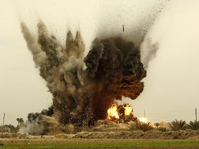 Đài Bắc phát triển đạn “thông minh” chống Bắc Kinh - 1 Một vụ nổ của JDAM tại Iraq năm 2008.