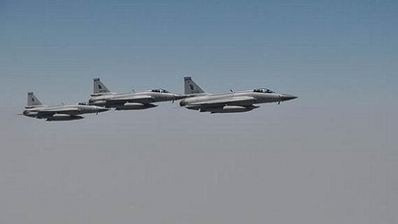 Biên đội máy bay JF-17 Thunder của Pakistan (phiên bản xuât khẩu của FC-1 Trung Quốc)