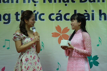 Lan Phương học hát tiếng Nhật, thắt chặt 40 năm quan hệ Việt-Nhật - 8 Lan Phương