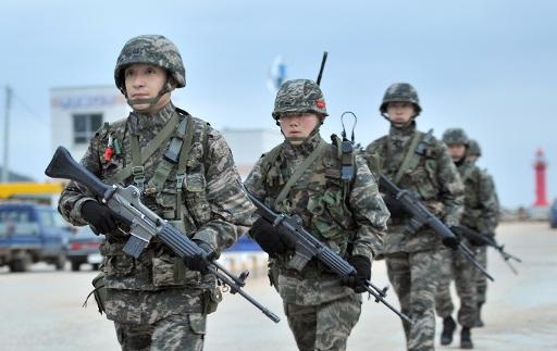Triều Tiên dọa tấn công “tàn khốc” Hàn Quốc - 1 Quân đội Hàn Quốc trên đảo Yeonpyeong