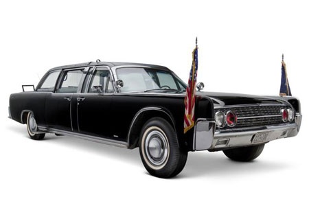 Sự thật bất ngờ về chiếc limousine trong vụ ám sát Tổng thống Kennedy - 1 Sự thật bất ngờ về số phận chiếc limousine sau vụ ám sát Kennedy