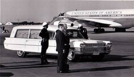 Giờ phút sau khi Tổng thống Kennedy bị ám sát