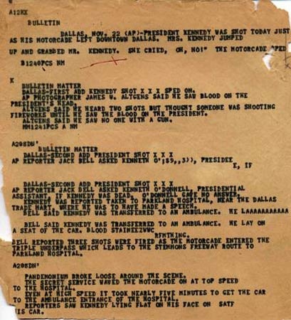Giờ phút sau khi Tổng thống Kennedy bị ám sát - 2 Giờ phút sau khi Tổng thống Kennedy bị ám sát
