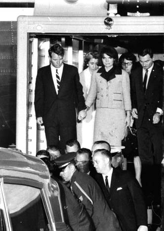 Giờ phút sau khi Tổng thống Kennedy bị ám sát