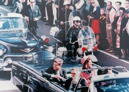 Khoảnh khắc Tổng thống Kennedy bị nhắm bắn - 7 Khoảnh khắc Tổng thống Kennedy bị nhắm bắn