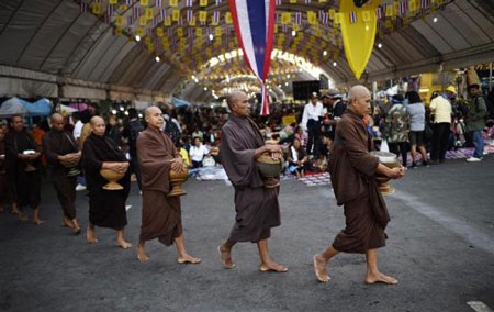 Bangkok đang chuẩn bị cho một cuộc biểu tình lớn vào ngày mai.