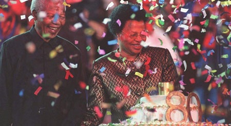 Mandela và 3 người phụ nữ của cuộc đời - 3 Cuộc đời qua ảnh của Nelson Mandela