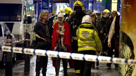 Sập mái nhà hát ở London, 88 người bị thương - 1 Vụ việc xảy ra trên quận West End,