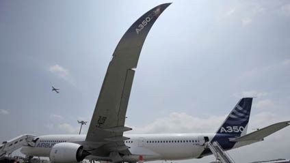 Mục sở thị siêu máy bay mới của Airbus - 1 A350 tại triển lãm hàng không Singapore