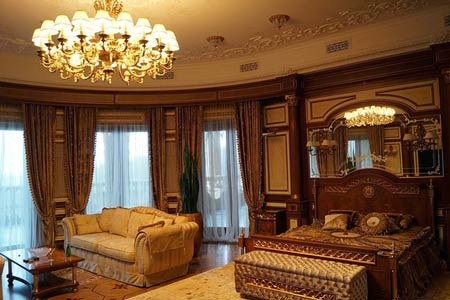 Thâm nhập dinh thự lộng lẫy của ông Yanukovych (2) - 1 Thâm nhập dinh thự lộng lẫy của ông Yanukovych (2)