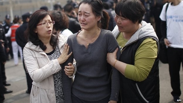 Thân nhân hành khách máy bay Malaysia được đòi bồi thường 175.000USD/người - 1 Thân nhân hành khách máy bay Malaysia được đòi bồi thường 175.000USD/người