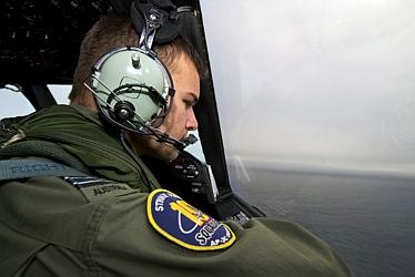Không có bằng chứng rõ ràng buộc tội phi công MH370 - 1 Không có bằng chứng rõ ràng buộc tội phi công MH370