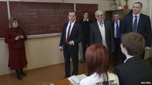 Đức: Putin lệnh “rút một phần quân” khỏi biên giới Ukraine - 2 Nga sẽ đưa Crimea thành một đặc khu kinh tế.