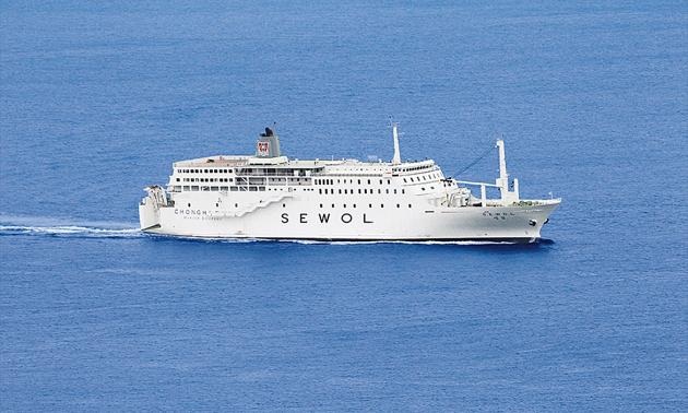 Hàn Quốc: Phà với 477 người chìm nhanh trên biển - 7 Phà Sewol trọng tải hơn 6.000 tấn.