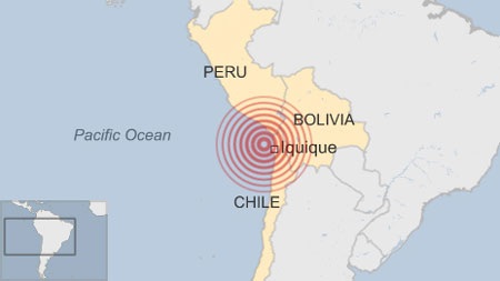 Động đất 8,2 richter gây sóng thần ở Chile - 3 Phóng viên truyền hình Chile đưa tin về động đất.