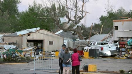 Lốc xoáy tàn phá trung nam nước Mỹ, 17 người chết - 4 Baxter Springs, Kansas