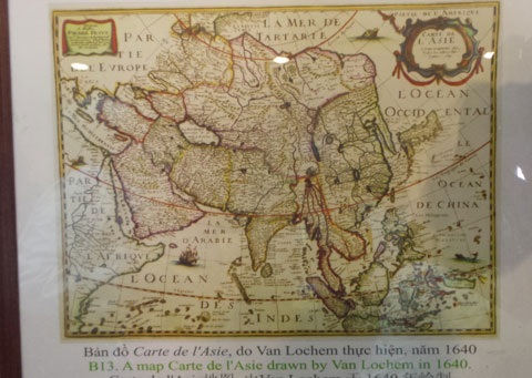 Khai mạc Triển lãm quốc tế Hoàng Sa-Trường Sa tại Đà Nẵng - 6 Tấm bản đồ do Thủ tướng Hà Lan tặng Thủ tướng Nguyễn Tấn Dũng được trưng bày tại triển lãm.