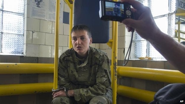 Nadiya Savchenko tại trung tâm giam giữ ở Nga.
