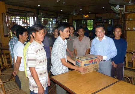 Philippines cam kết tạo điều kiện để ngư dân VN bị tạm giữ về nước - 1 Philippines cam kết tạo điều kiện để ngư dân VN bị tạm giữ về nước