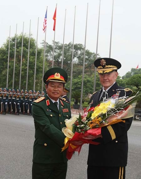 Đại tướng Hoa Kỳ: Tôi mong đợi tới Việt Nam từ rất lâu - 4 Theo