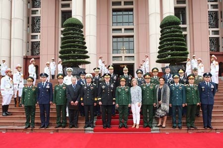 Đại tướng Hoa Kỳ: Tôi mong đợi tới Việt Nam từ rất lâu - 6 Theo