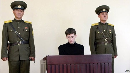Triều Tiên kết án công dân Mỹ 6 năm lao động khổ sai - 2 Miller 24 tuổi, sống ở Bakersfield, California, đã bị bắt
giam từ ngày 10/4.