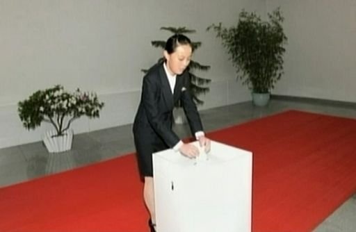 Hé lộ về người phụ nữ có thể đang lãnh đạo Triều Tiên - 1 Cô Kim Yo Jong, em gái của lãnh đạo Triều Tiên Kim Jong-un.