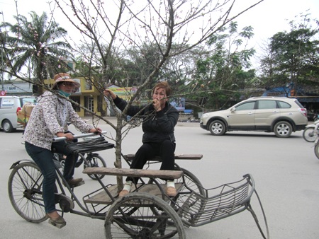 “Chật vật” đưa Tết về nhà - 3 “Chật vật” đưa Tết về nhà - 3
