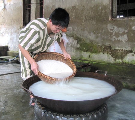 Ăn Tết ở nơi tưởng chừng không có Tết - 4