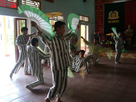 Tù nhân “đặc biệt” và tâm nguyện hiến xác để trả nợ đời - 3 Tù nhân “đặc biệt” và tâm nguyện hiến xác để trả nợ đời - 3